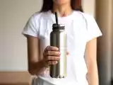 Articoli: Bere più acqua ogni giorno: perché (e come) la borraccia con cannuccia può cambiarti la vita