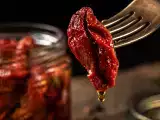 Articoli: Pomodori secchi sott'olio: 10 idee gustose e veloci per usare il barattolo in ogni ricetta quotidiana