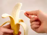 Articoli: Quei fili sulla banana che tutti tolgono hanno una funzione sorprendente