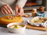 Articoli: Menu del giorno, 13 maggio: un viaggio tra sapori con uova croccanti, merluzzo al cartoccio e torta di noci