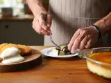 Articoli: Scopri il menu del 23 maggio: delizie con involtini di melanzana e il dolce flan pâtissier