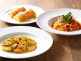 Articoli: Menu del giorno, 19 giugno: un antipasto fresco, un primo piatto di mare e un dolce alle albicocche