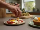 Articoli: Menu vegetariano, 8 luglio: polpette di zucchine, huevos rancheros e muffin con albicocche