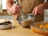 Articoli: Menu vegetariano, 12 luglio: un viaggio tra melanzane e dolci estivi