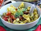 Articoli: Insalata fredda di tortellini: i puristi storceranno il naso, ma sparisce prima dell’insalata di riso