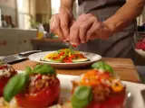 Articoli: Menu del giorno, 29 luglio: zucchine marinate, pomodori ripieni e macedonia estiva