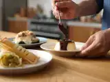 Articoli: Menu vegetariano, 29 luglio: rustici di pasta sfoglia, melanzane ripiene e flan marmorizzato