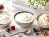 Articoli: Skyr, yogurt greco o fiocchi di latte: differenze tra proteine, grassi e calorie