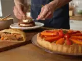 Articoli: Menu del giorno, 11 agosto: strudel di salmone, torta salata e torta di crepes al cacao