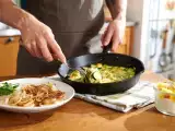 Articoli: Menu vegetariano, 11 agosto: sapori freschi e leggeri con seitan, zucchine e ananas