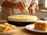 Articoli: Menu del giorno, 21 agosto: treccine di sfoglia al formaggio, tramezzini di sushi e semifreddo all'amaretto