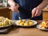 Articoli: Menu vegetariano, 29 agosto: sformatini cremosi, pici ricchi e brioche dolci all'albicocca
