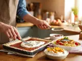 Articoli: Menu del giorno, 25 agosto: crema di feta, spaghetti con sardine e crostata di fichi