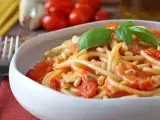 Articoli: 11 ricette irresistibili di pasta al pomodoro da fare ora, con i pomodori estivi al massimo