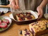 Articoli: Menu vegetariano, 6 settembre: rotolini di crepes alla barbabietola, feta al forno e plumcake ai mirtilli