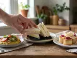 Articoli: Menu vegetariano, 18 settembre: un viaggio tra medaglioni di verdure, tamago sando e rose di mele