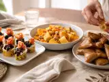 Articoli: Menu del giorno, 29 settembre: crostini con radicchio, pasta con zucca e briouats alle mandorle