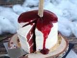 Articoli: Red velvet di Halloween, la torta rossa che fa scena appena arriva in tavola