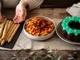 Articoli: Menu vegetariano, 27 ottobre: grissini al rosmarino, pasta alle olive e bundt cake mostruosa