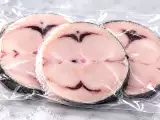 Articoli: Richiamo Carrefour per il pesce spada decongelato: ecco il lotto da controllare nell’avviso
