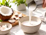 Articoli: Hai del latte di cocco avanzato? Ecco 5 idee sfiziose per usarlo fino all’ultima goccia