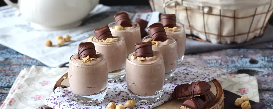 Crema Kinder Bueno, il dessert monoporzione per far colpo sui tuoi ospiti!