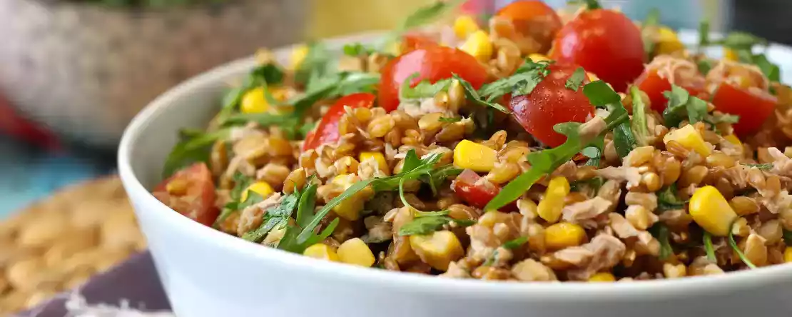 Ricca di fibre, proteine e vitamine, questa insalata è perfetta per ogni stagione!