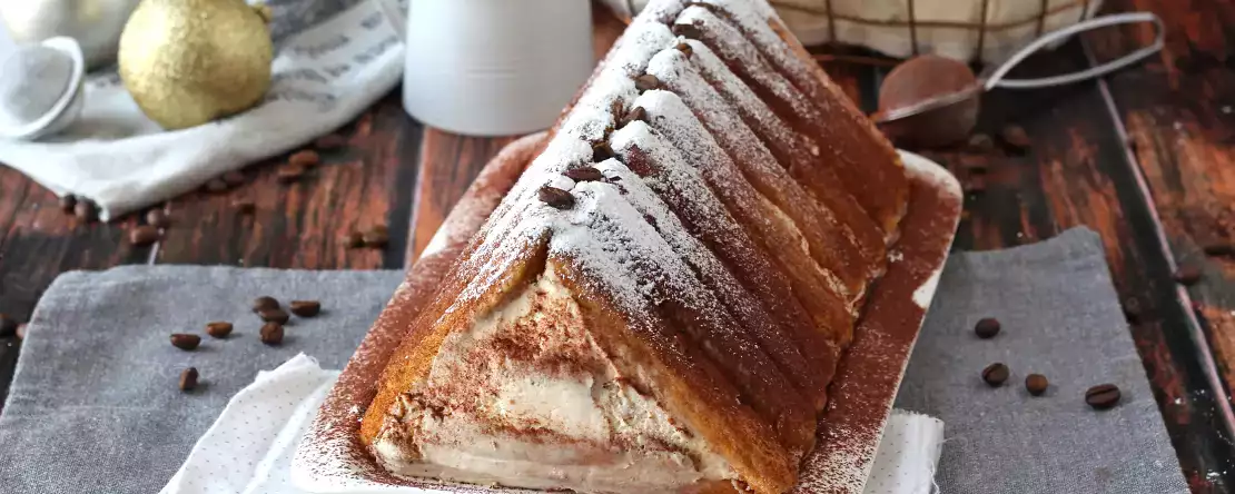 Chalet tiramisù: il sogno natalizio senza stampo, da gustare con chi ami