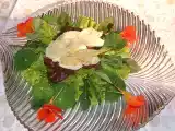 Ricetta Carpaccio di capriolo con porcini e parmigiano croccante