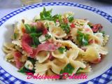 Ricetta Farfalle con bresaola croccante, mozzarella e rucola