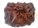 Ricetta Torta tartufata.. rose e ventagli di cioccolato