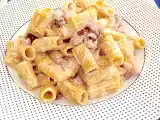 Ricetta Maccheroncini con bacon, philadelphia e noci