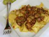 Ricetta Pappardelle all'uva e faraona