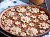 Ricetta Crostata con marmellata di pesche selvatiche, amaretti e mandorle