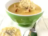 Ricetta Vellutata di finocchio con chips di parmigiano
