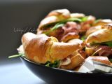 Ricetta Cornetti veloci allo yogurt con crudo e rucola