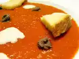 Ricetta Vellutata di peperoni grigliati, acciughe, fonduta di gorgonzola e pane tostato