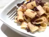 Ricetta Mezze maniche con salsiccia, radicchio rosso e caprino