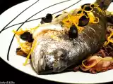 Ricetta Orata all'arancia e olive nere su letto di radicchio