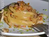 Ricetta Bavette con salmone affumicato, pistacchi e noci