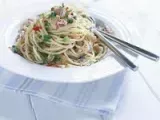 Ricetta Spaghetti con tonno e capperi profumati alla menta