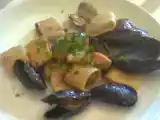 Ricetta Mezzi paccheri al pate' d'olive con cozze e vongole