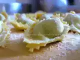 Ricetta Cappelletti ripieni di ricotta e spinaci