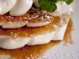 Ricetta Millefoglie di tuiles al caffè con panna