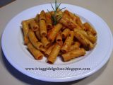 Ricetta Tortiglioni con sugo cremoso al rosmarino