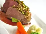 Ricetta Filetto di maiale al mirto in crosta di pistacchi