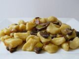 Ricetta Gnocchi con porri, funghi e pancetta