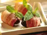 Ricetta Involtini di prugne secche e pancetta