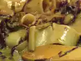 Ricetta Calamarata ai muscoli (cozze), acciughe e radicchio trevisano