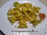 Ricetta Fagottini di zafferano ripieni di ricotta e salmone